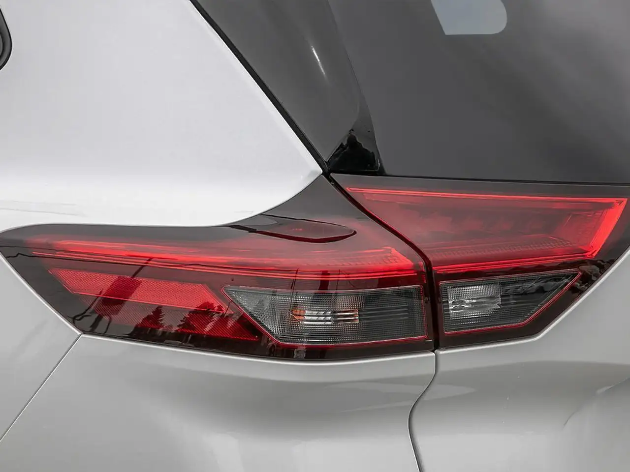 Nissan Rogue photo Nissan Rogue