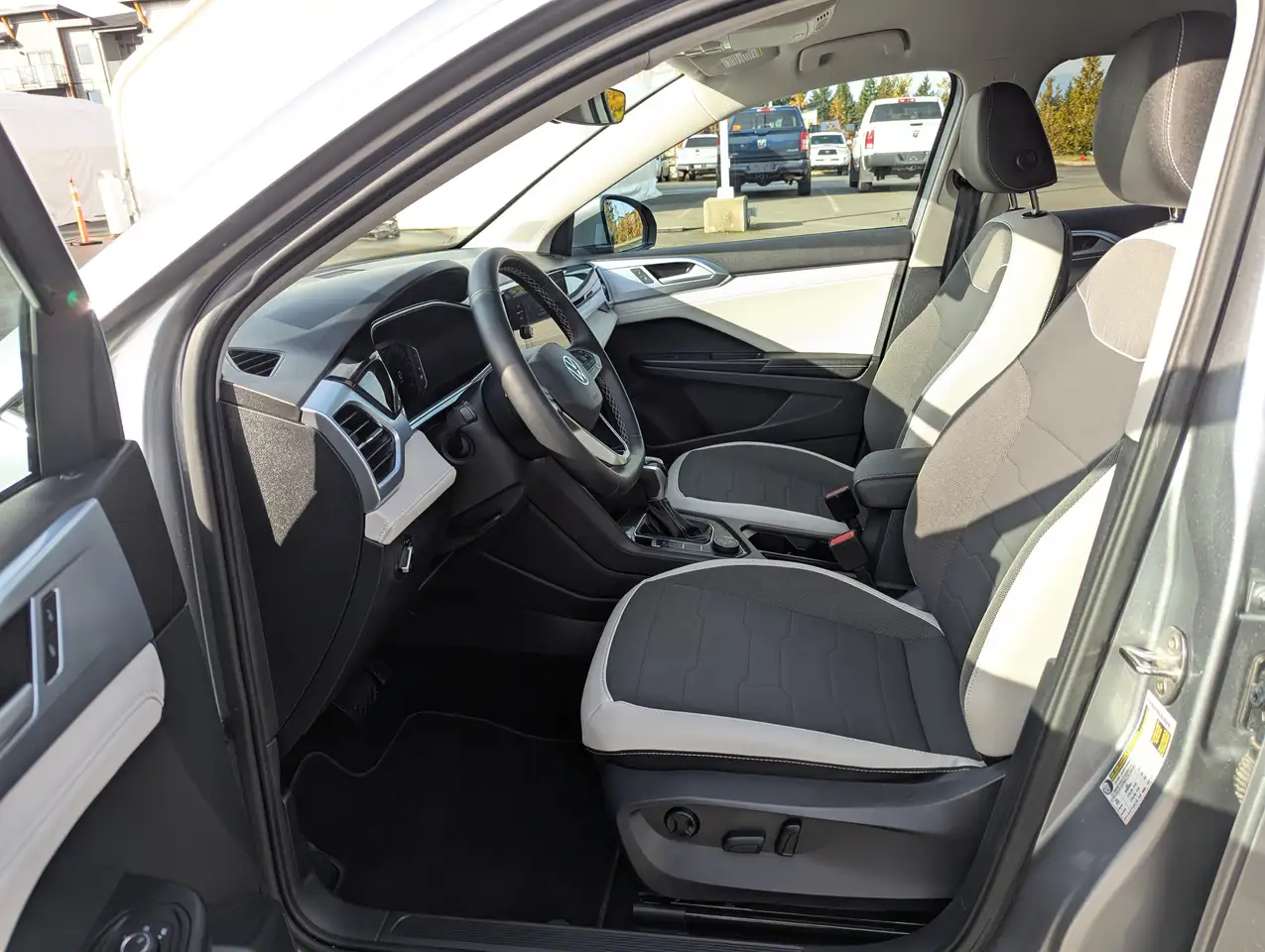 Volkswagen Taos photo Volkswagen Taos