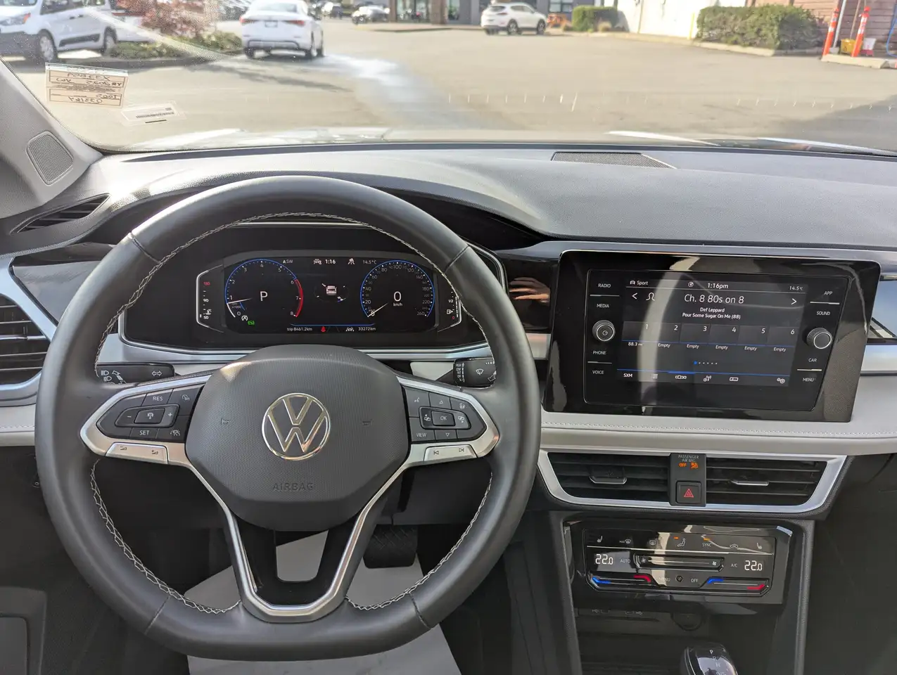 Volkswagen Taos photo Volkswagen Taos