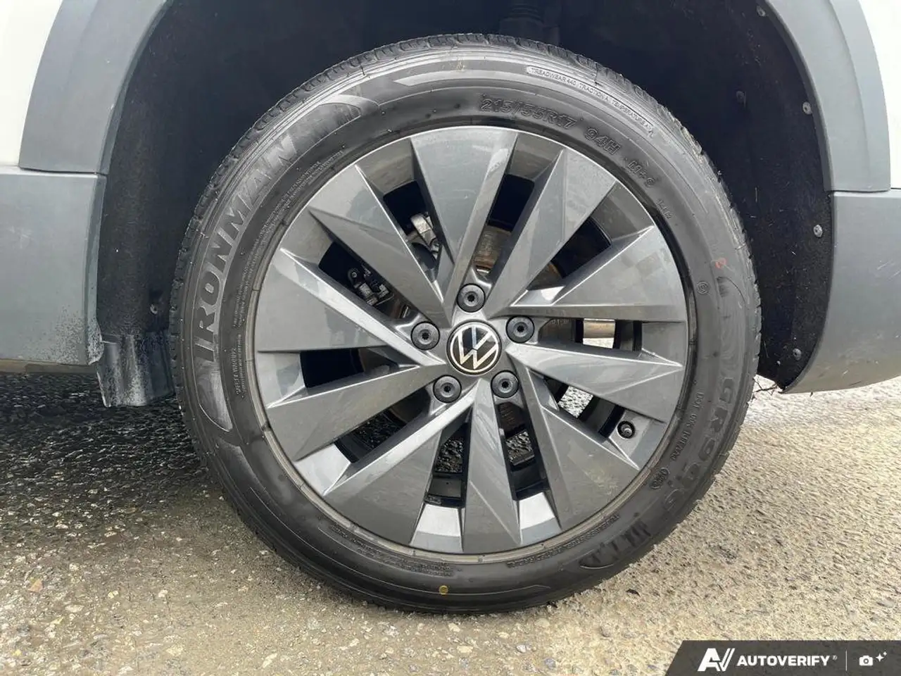 Volkswagen Taos снимка Volkswagen Taos