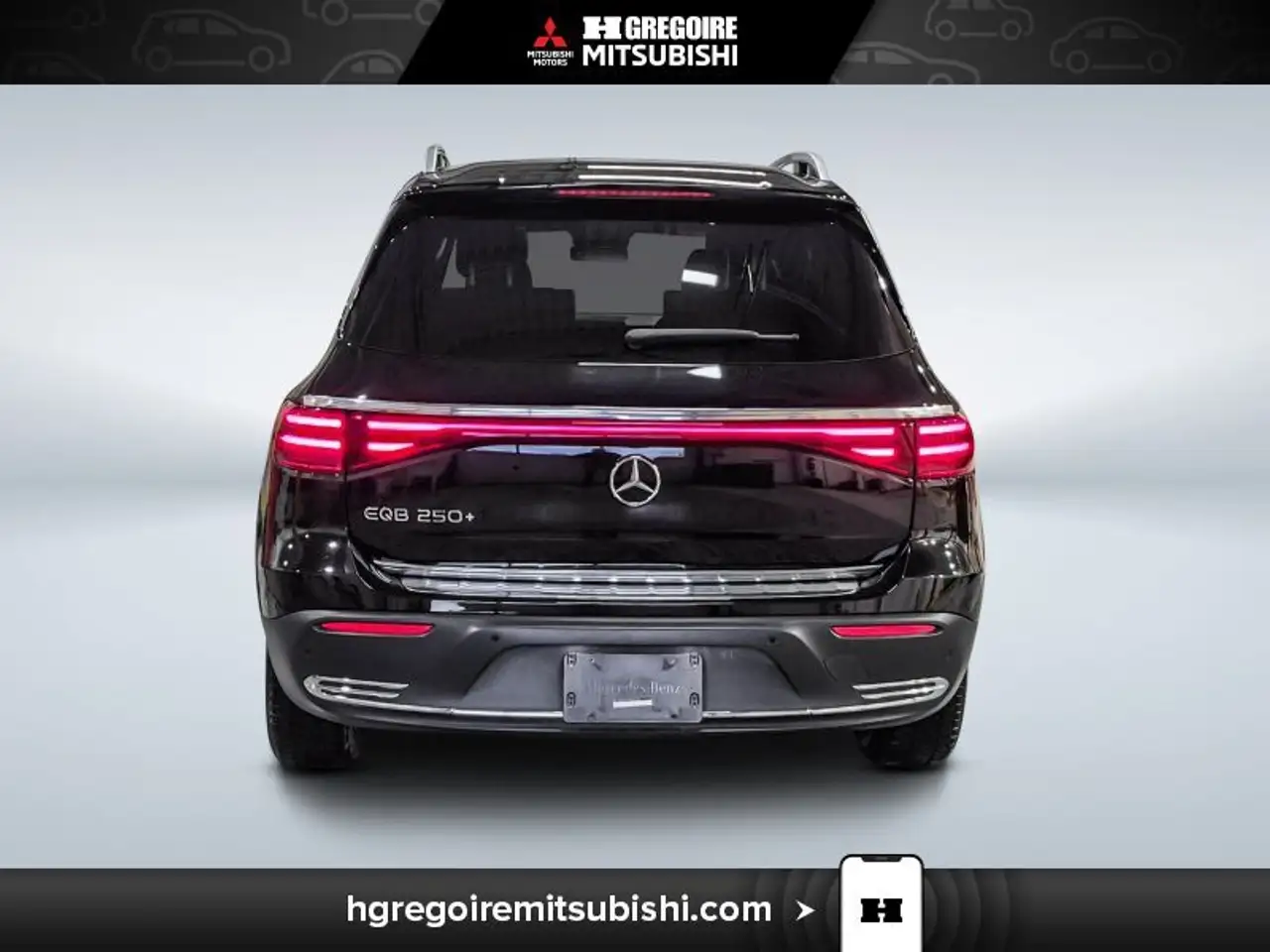 Mercedes-Benz EQB снимка Mercedes-Benz EQB