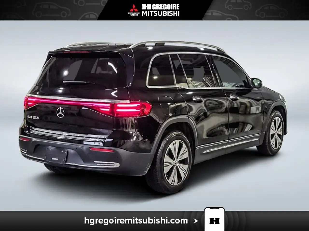 Mercedes-Benz EQB снимка Mercedes-Benz EQB