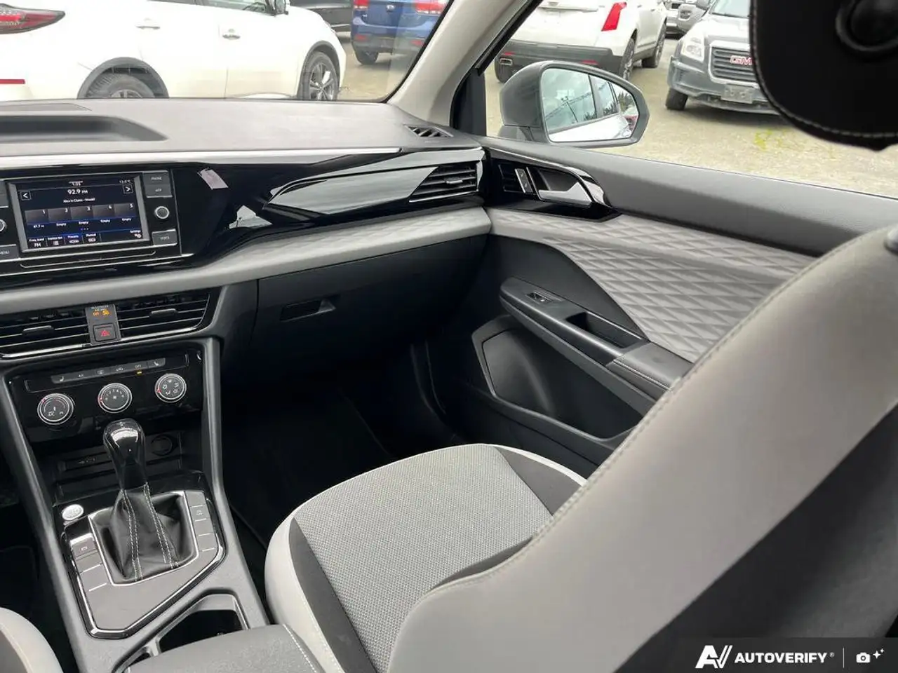 Volkswagen Taos снимка Volkswagen Taos
