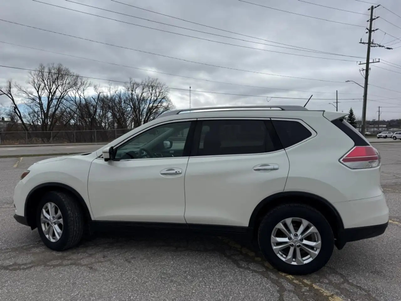 Nissan Rogue снимка Nissan Rogue