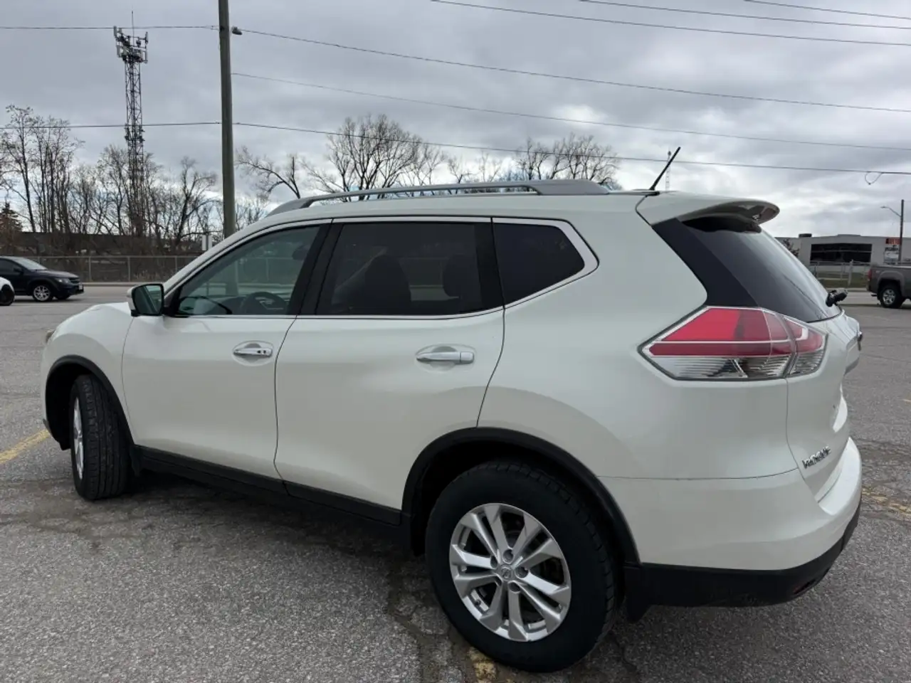 Nissan Rogue снимка Nissan Rogue