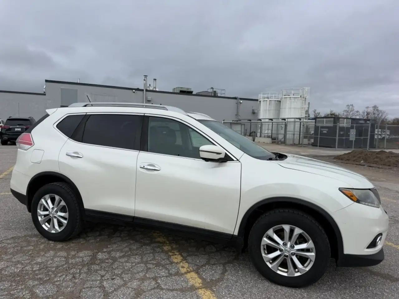Nissan Rogue снимка Nissan Rogue