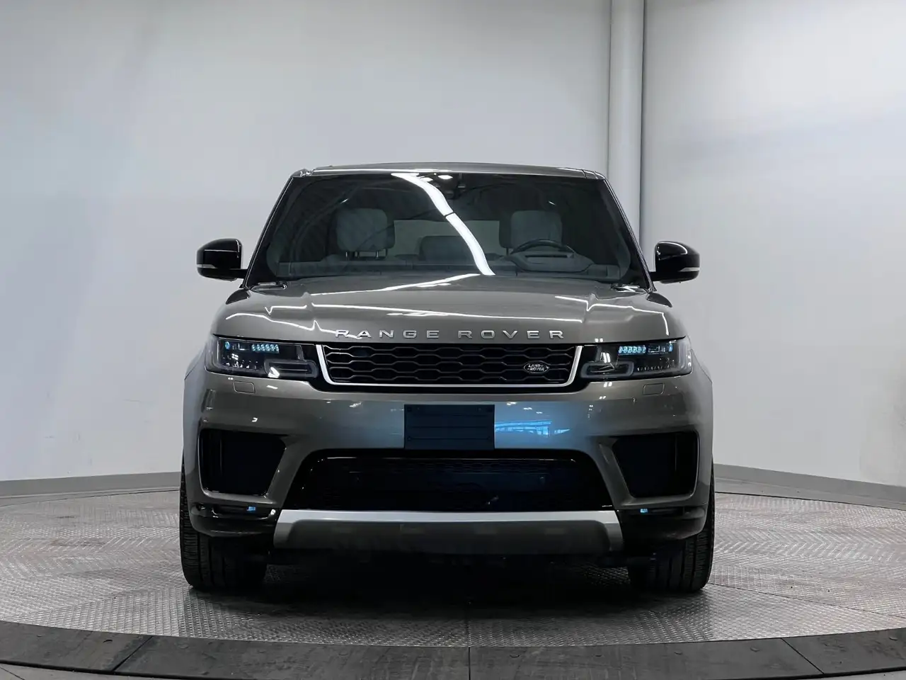 Land Rover Range Rover Sport снимка Land Rover Range Rover Sport