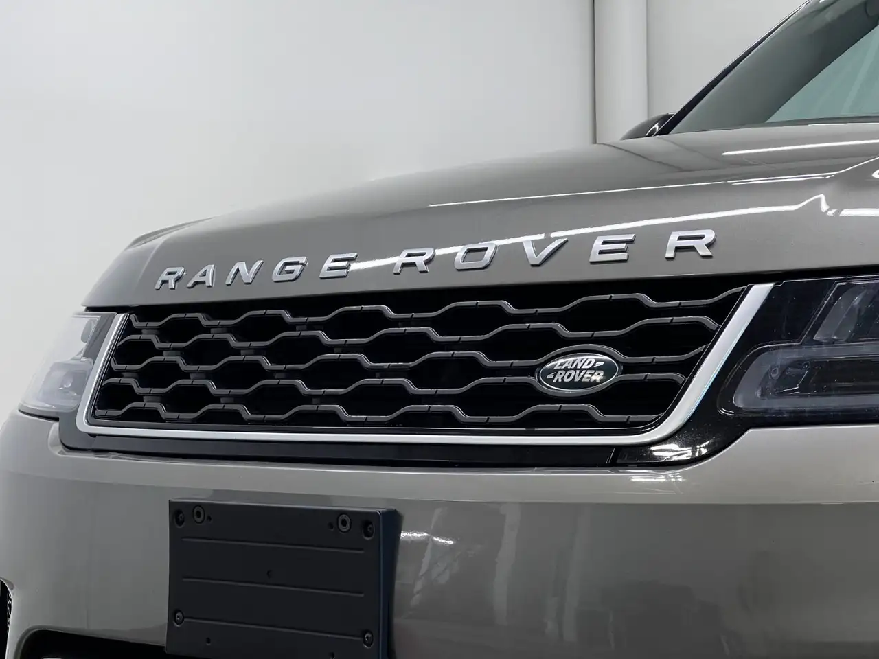 Land Rover Range Rover Sport снимка Land Rover Range Rover Sport