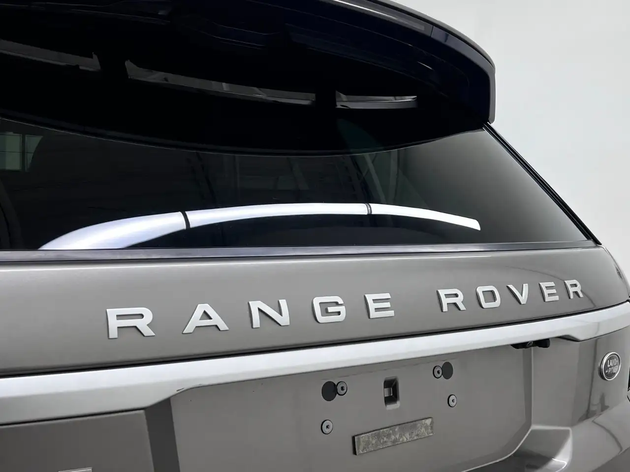 Land Rover Range Rover Sport снимка Land Rover Range Rover Sport
