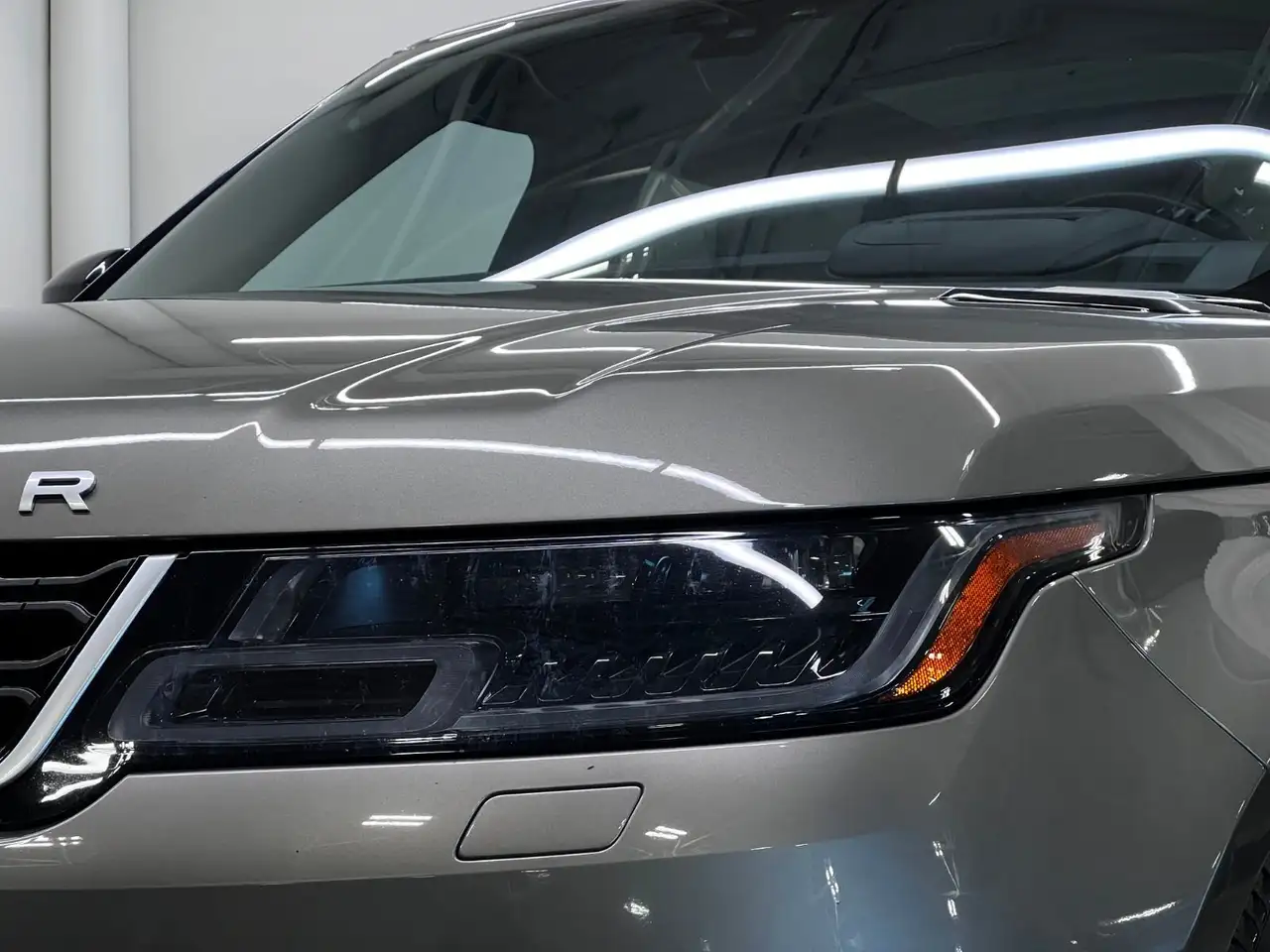 Land Rover Range Rover Sport снимка Land Rover Range Rover Sport