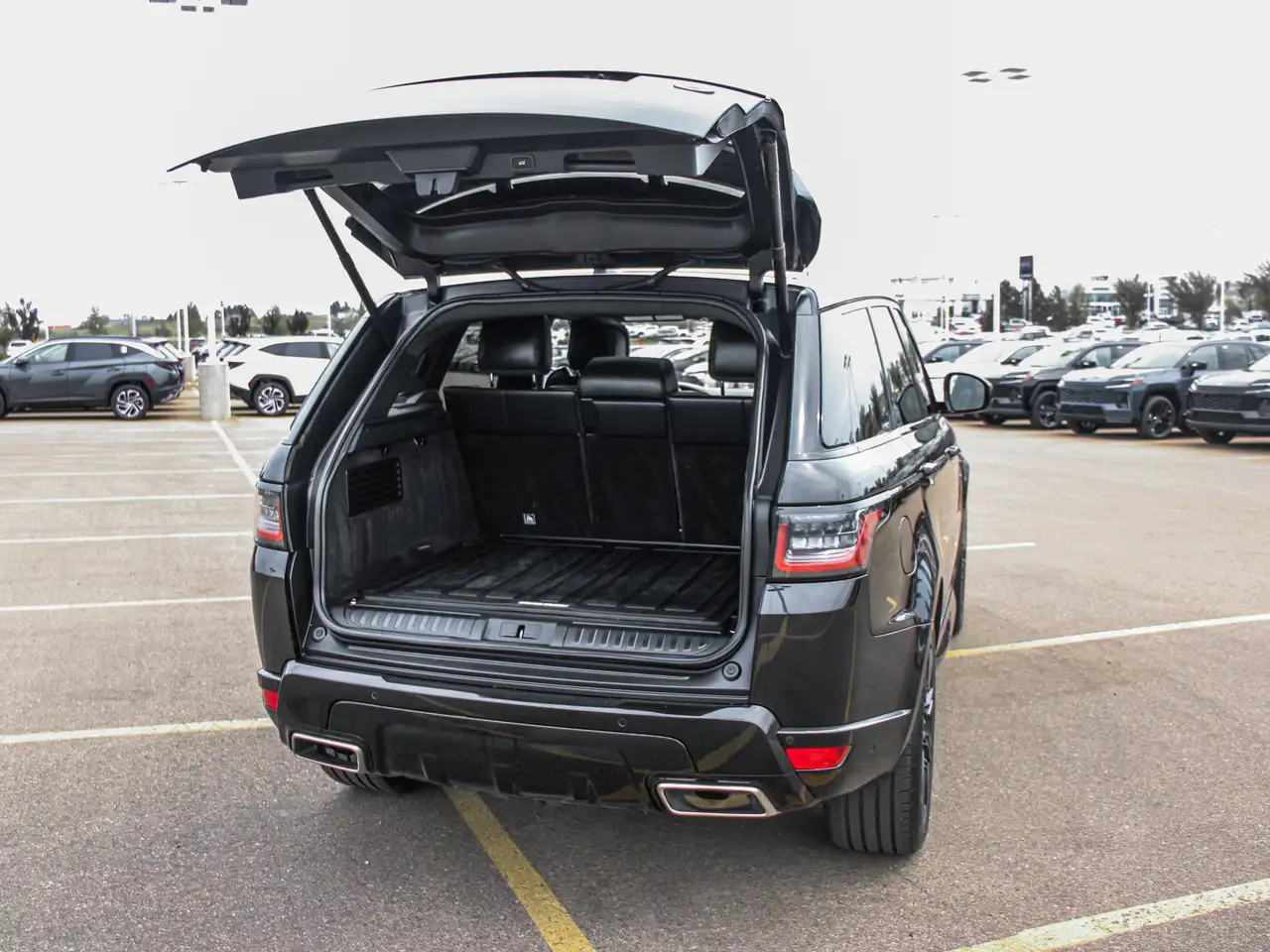 Land Rover Range Rover Sport photo Land Rover Range Rover Sport