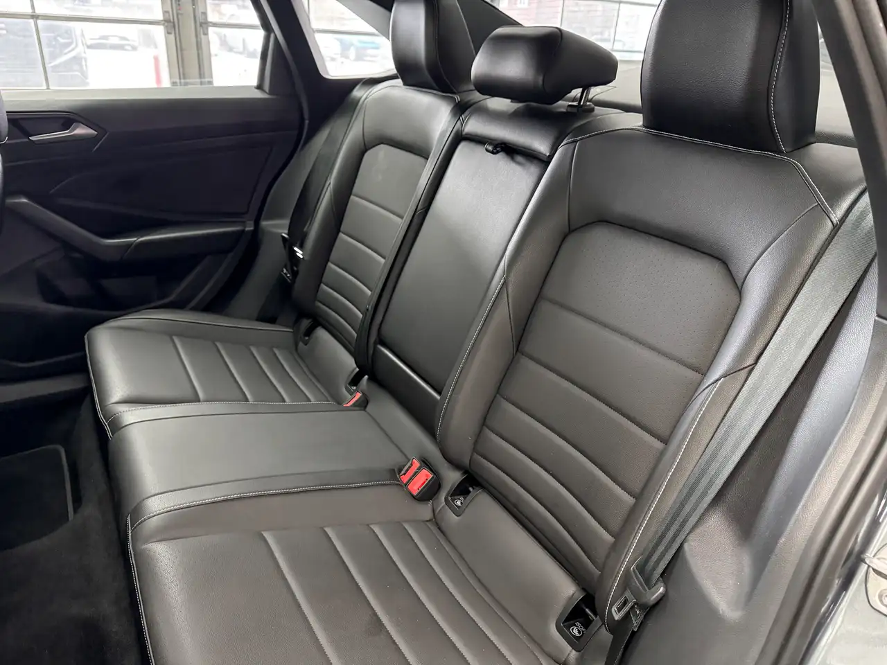Volkswagen Jetta снимка Volkswagen Jetta