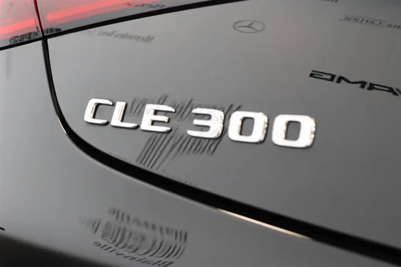 Mercedes-Benz CLE снимка Mercedes-Benz CLE