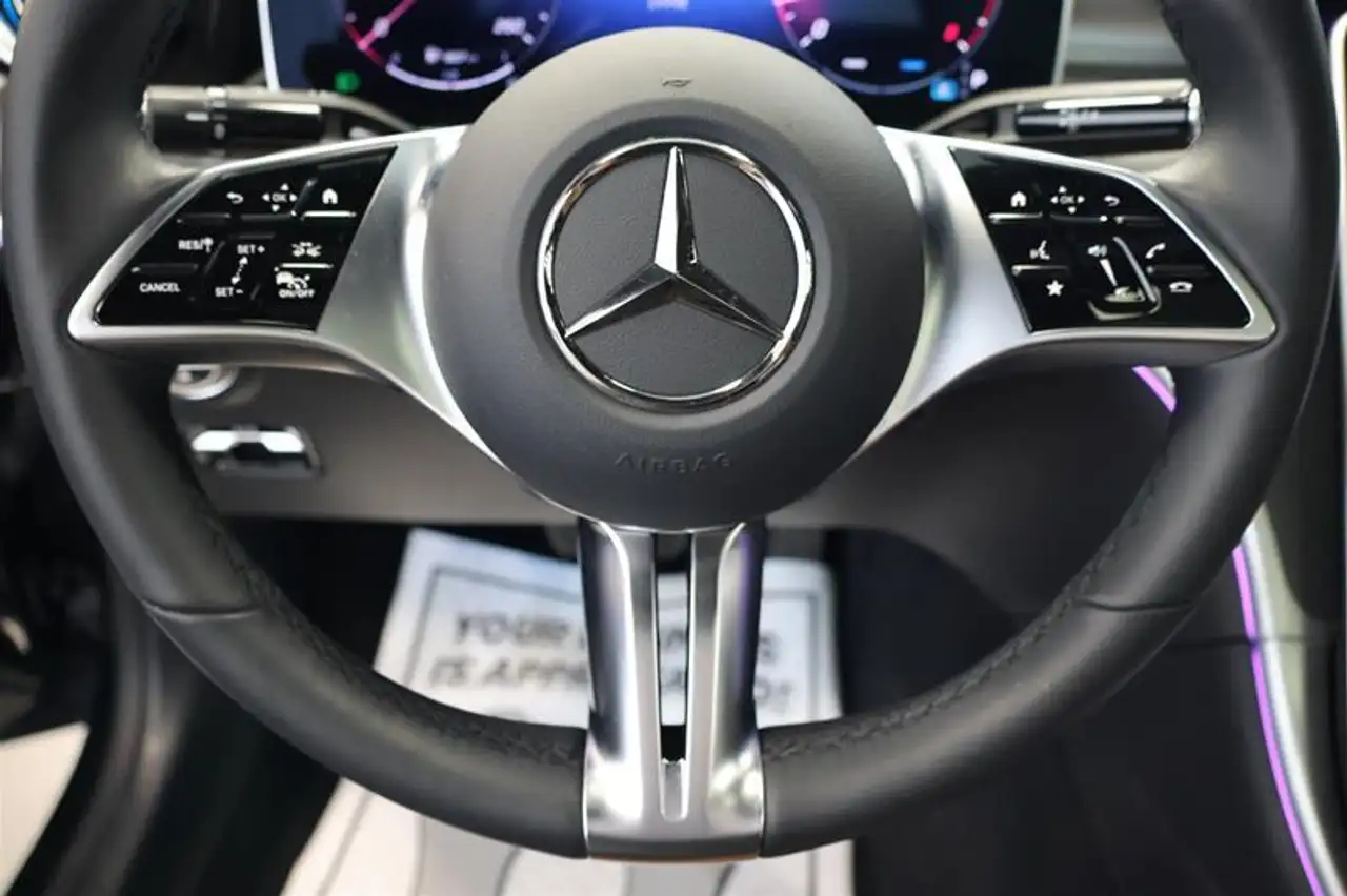 Mercedes-Benz CLE снимка Mercedes-Benz CLE