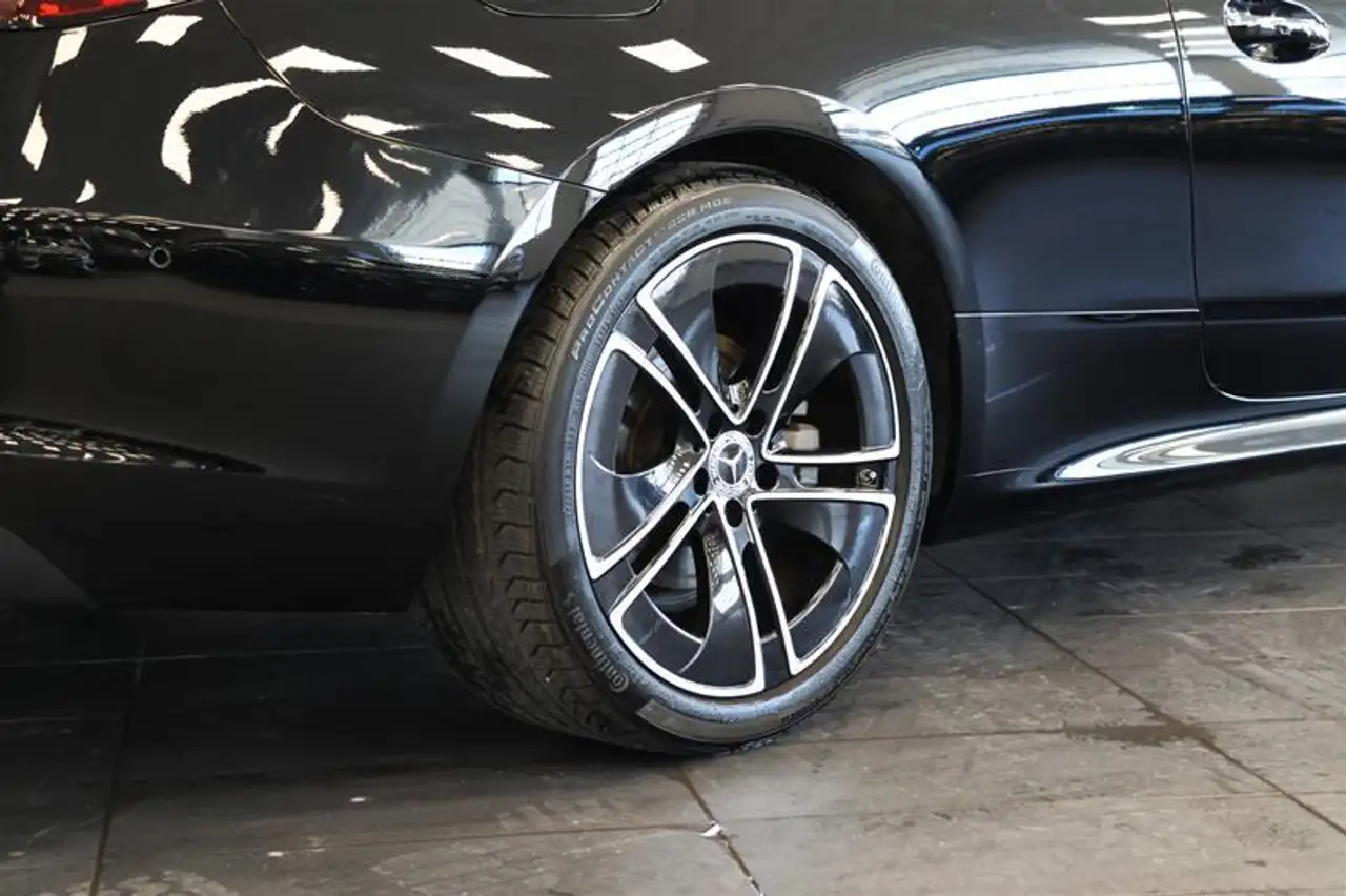 Mercedes-Benz CLE снимка Mercedes-Benz CLE