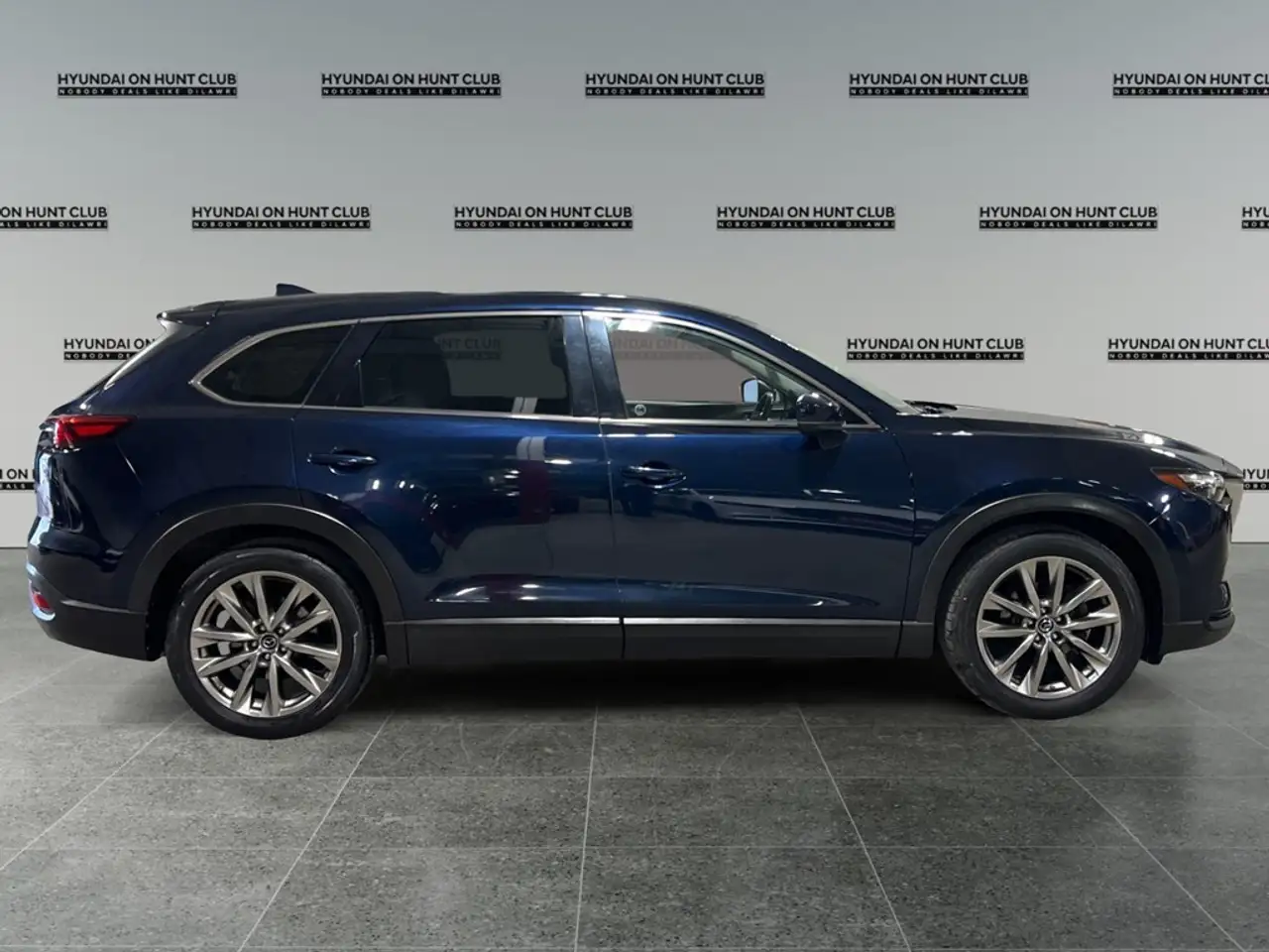 Mazda CX-9 photo Mazda CX-9