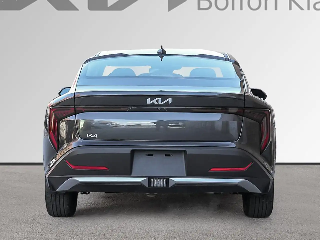 Kia K4 fotografie Kia K4