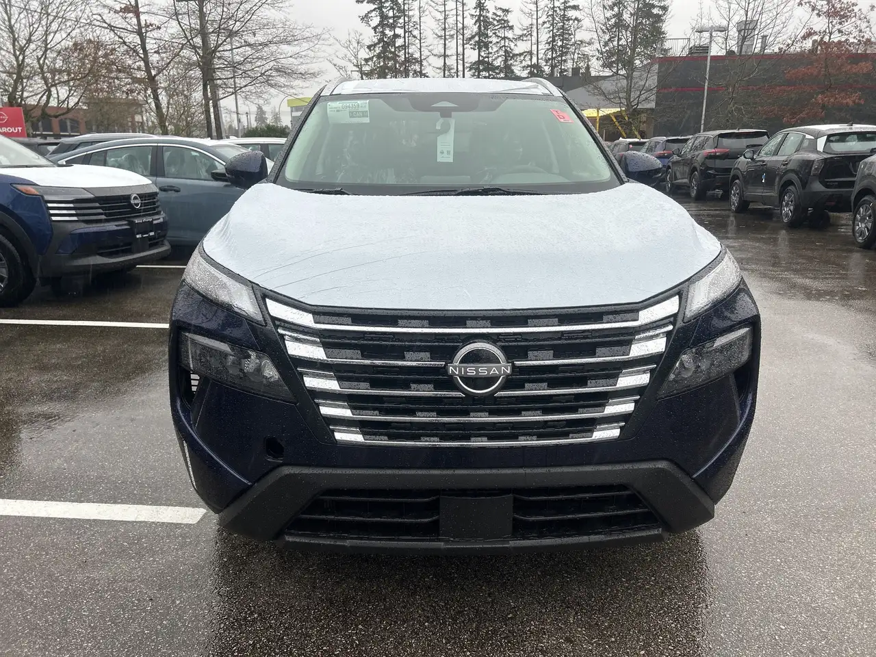 Nissan Rogue снимка Nissan Rogue