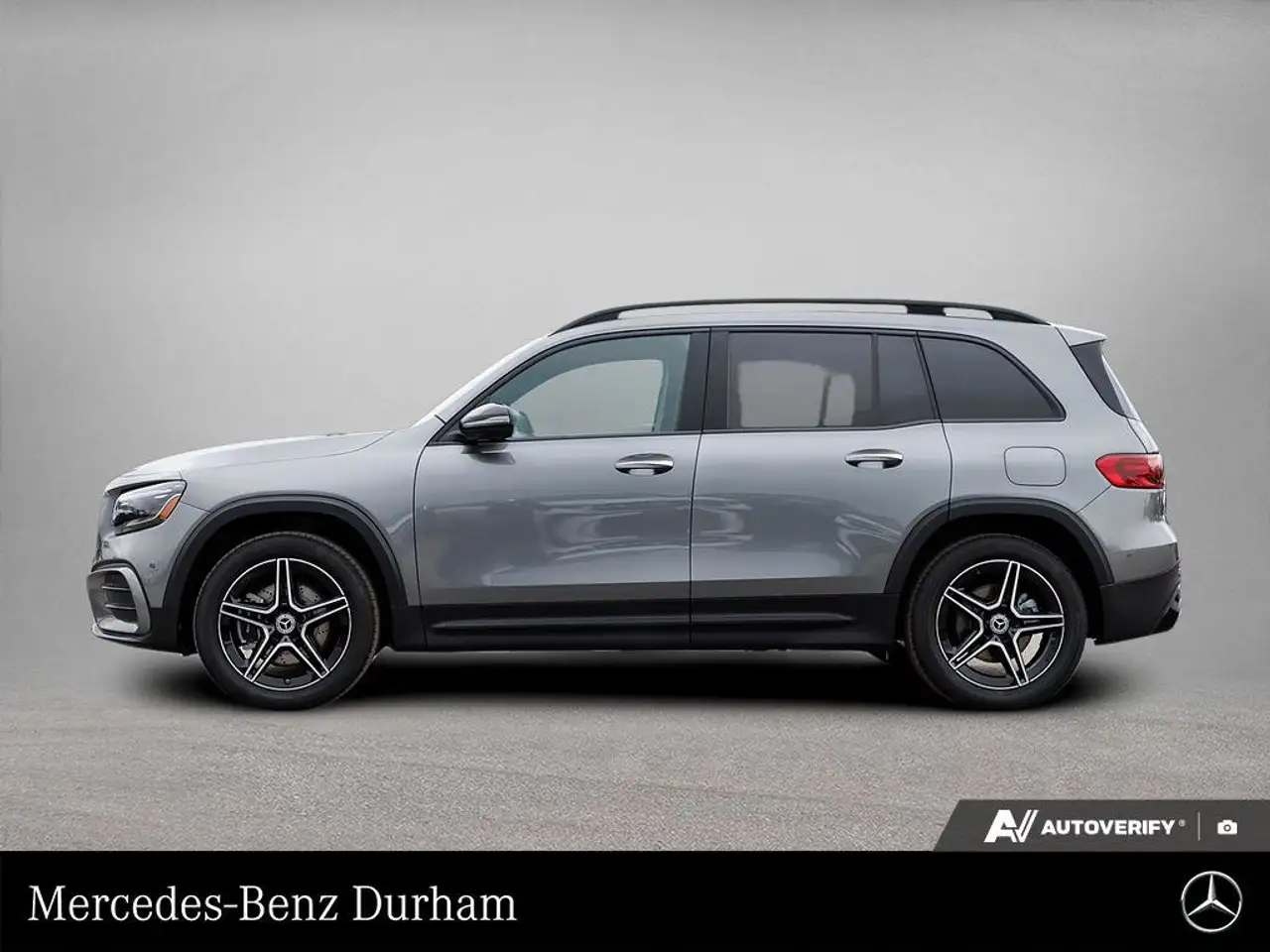 Mercedes-Benz GLB снимка Mercedes-Benz GLB