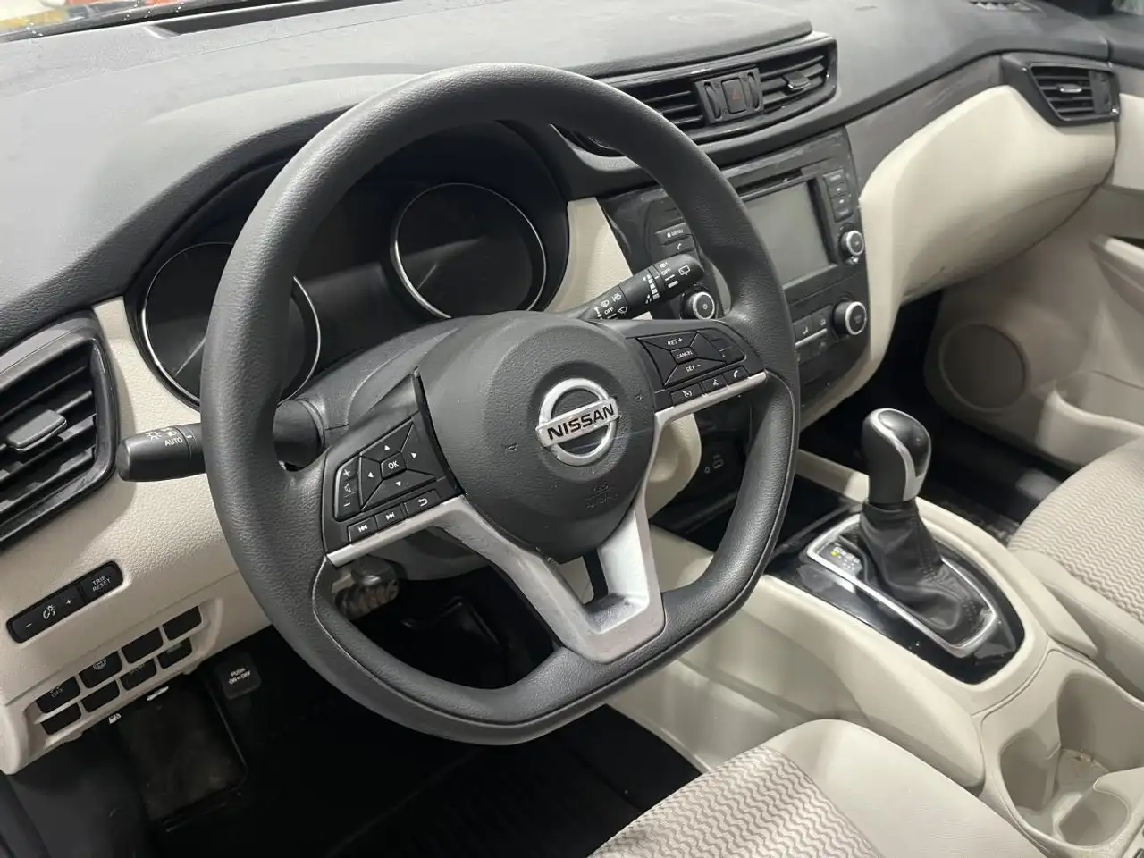 Nissan Qashqai photo Nissan Qashqai