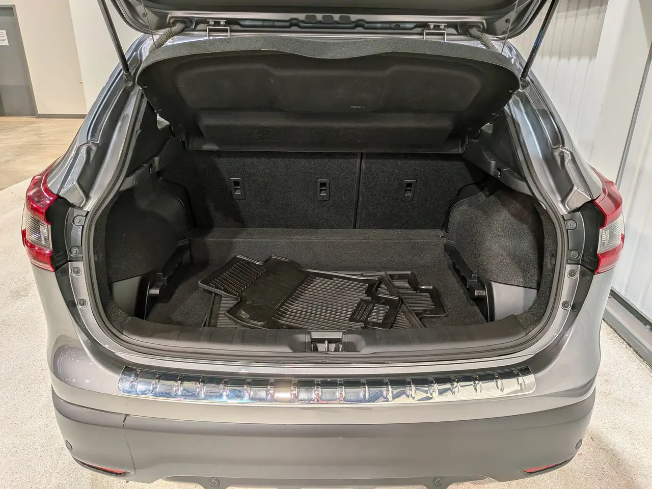 Nissan Qashqai снимка Nissan Qashqai