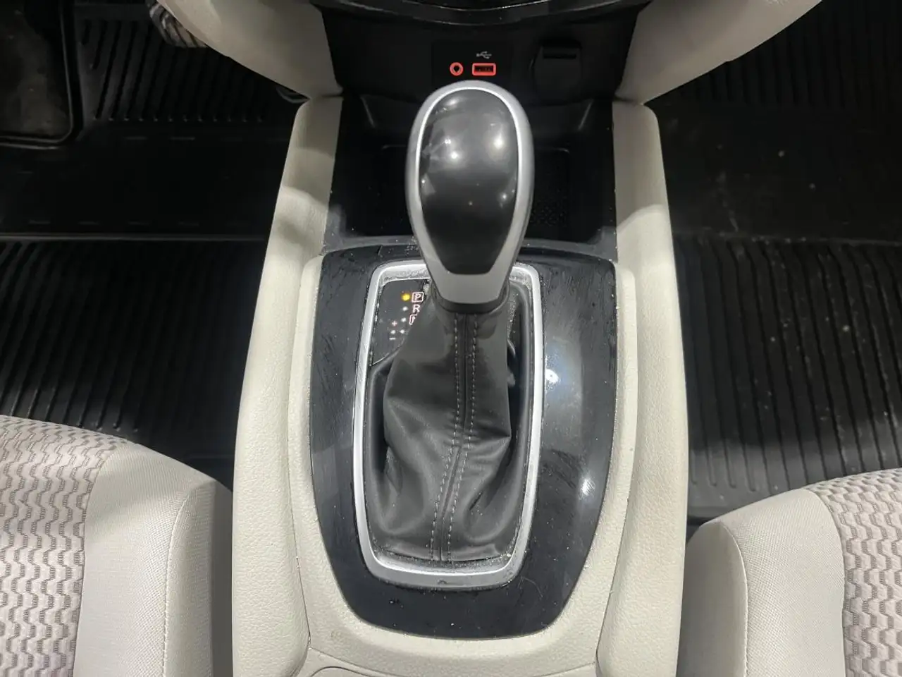 Nissan Qashqai photo Nissan Qashqai