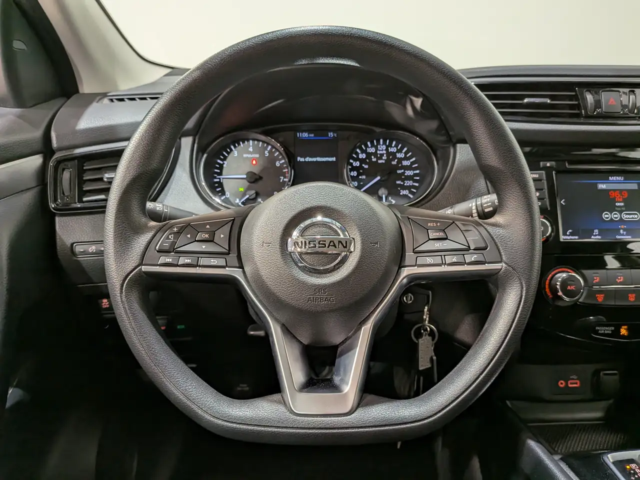 Nissan Qashqai снимка Nissan Qashqai