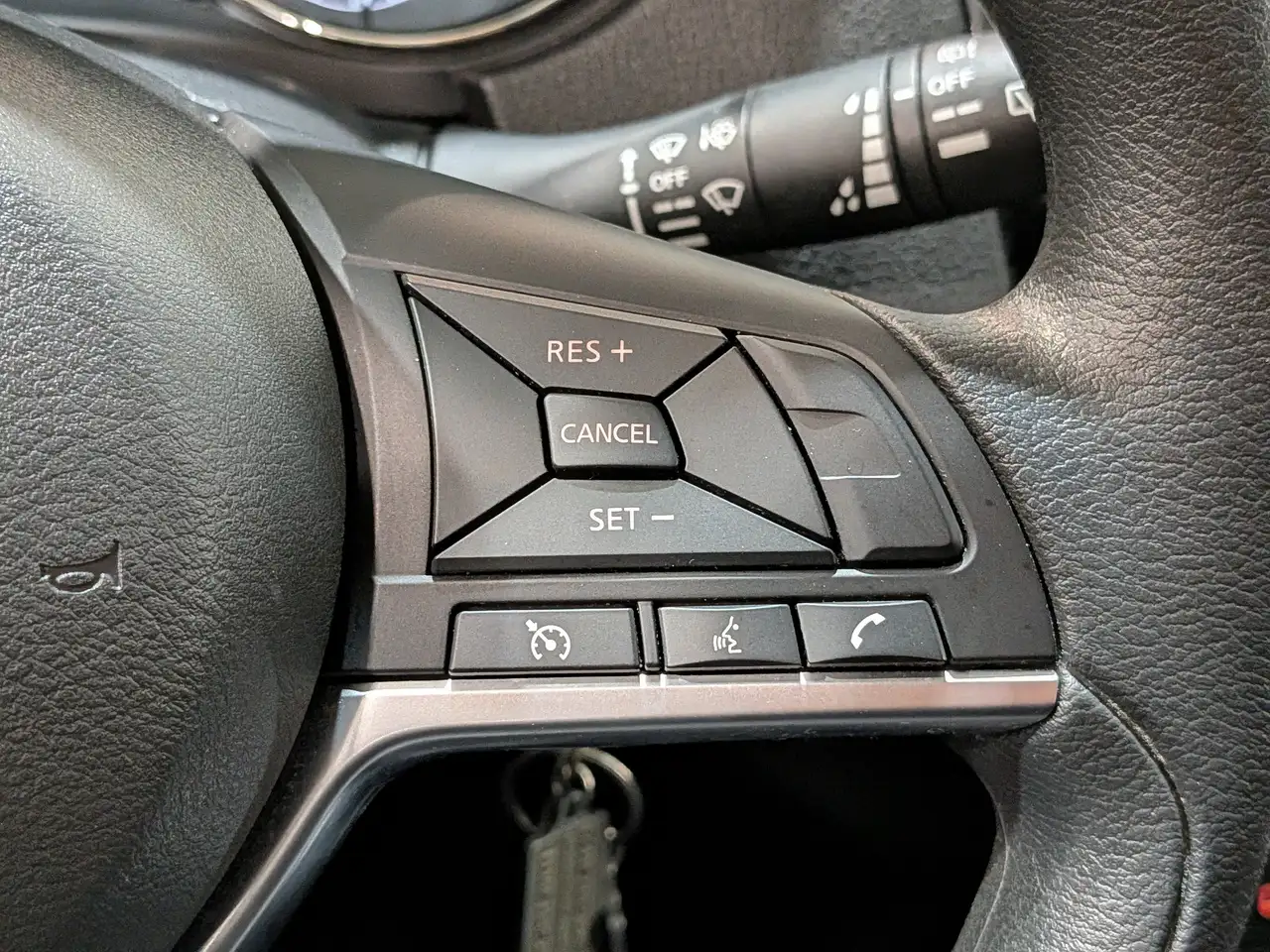 Nissan Qashqai снимка Nissan Qashqai