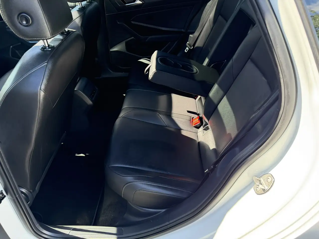 Volkswagen Jetta снимка Volkswagen Jetta