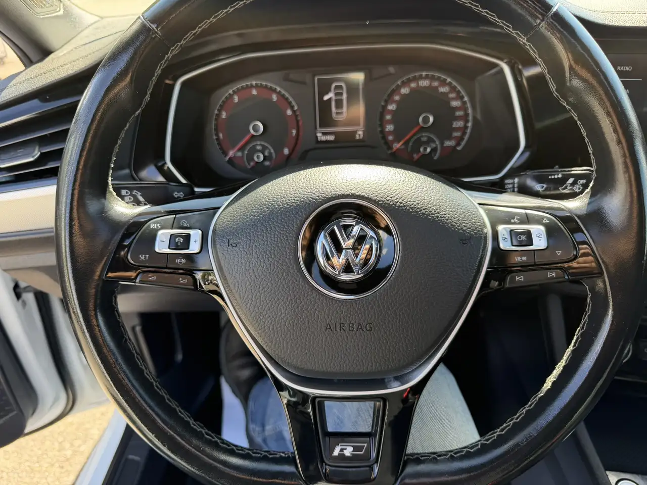 Volkswagen Jetta снимка Volkswagen Jetta