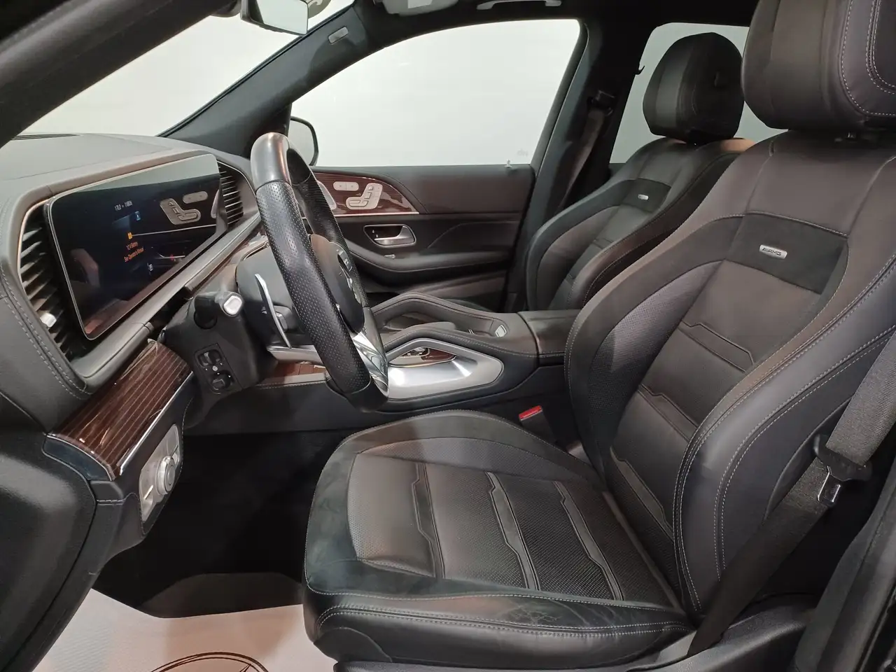 Mercedes-Benz GLE снимка Mercedes-Benz GLE