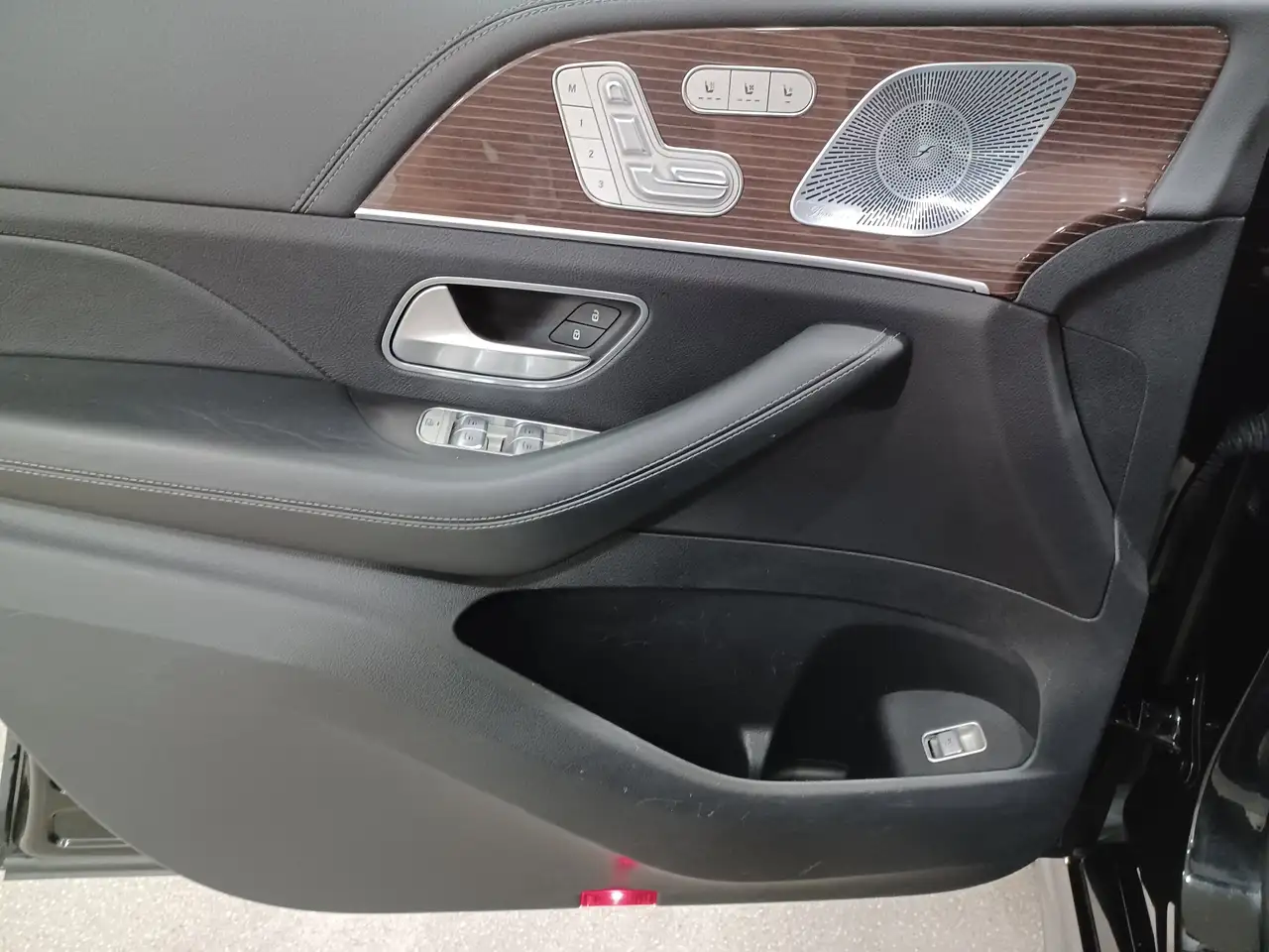 Mercedes-Benz GLE снимка Mercedes-Benz GLE