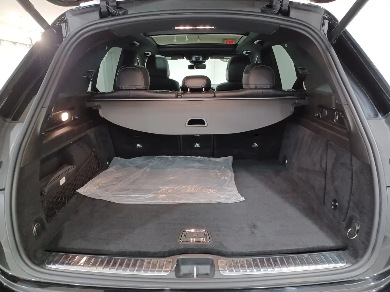 Mercedes-Benz GLE снимка Mercedes-Benz GLE