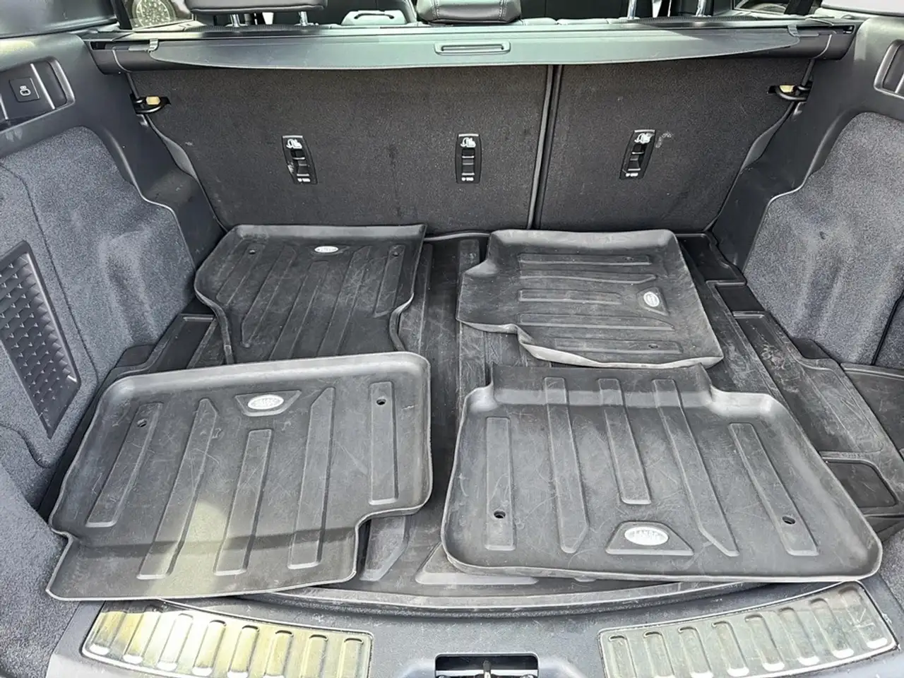 Land Rover Discovery Sport снимка Land Rover Discovery Sport