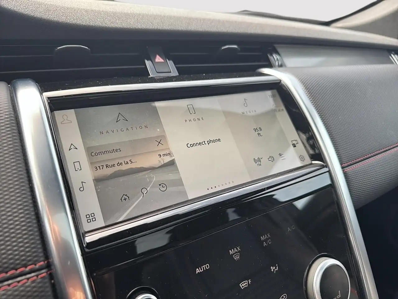 Land Rover Discovery Sport снимка Land Rover Discovery Sport