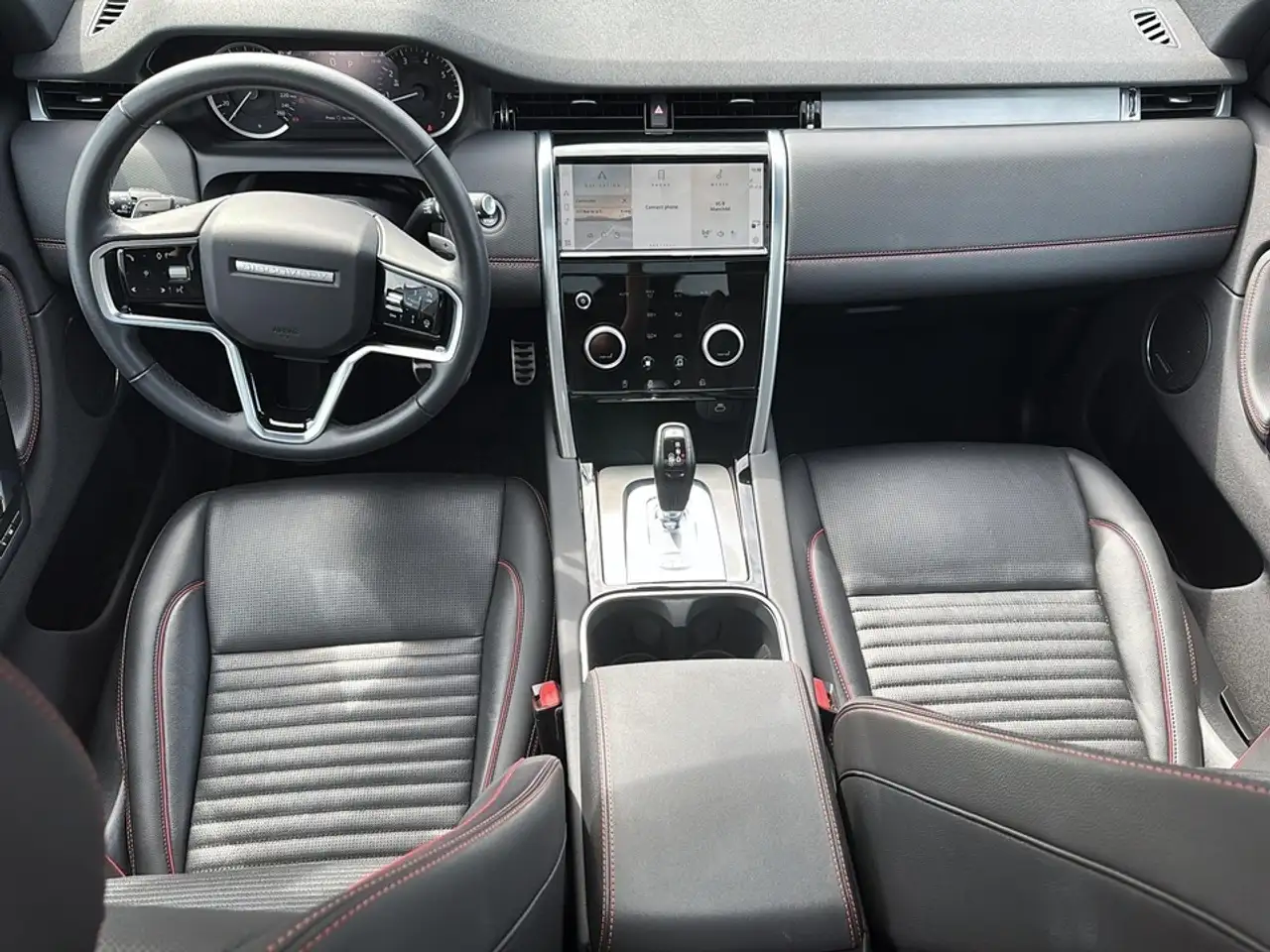 Land Rover Discovery Sport снимка Land Rover Discovery Sport