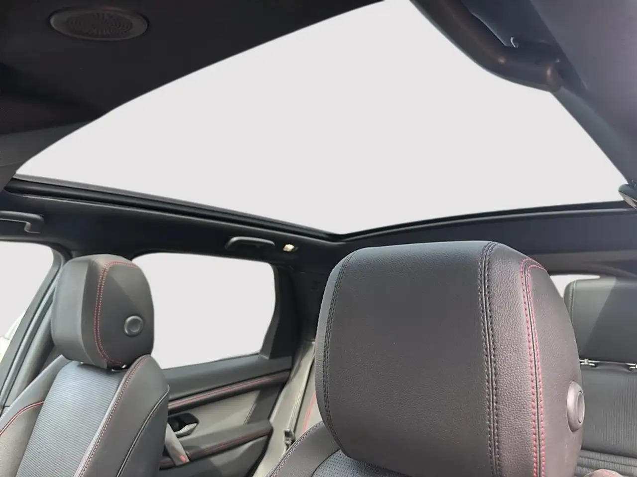 Land Rover Discovery Sport снимка Land Rover Discovery Sport