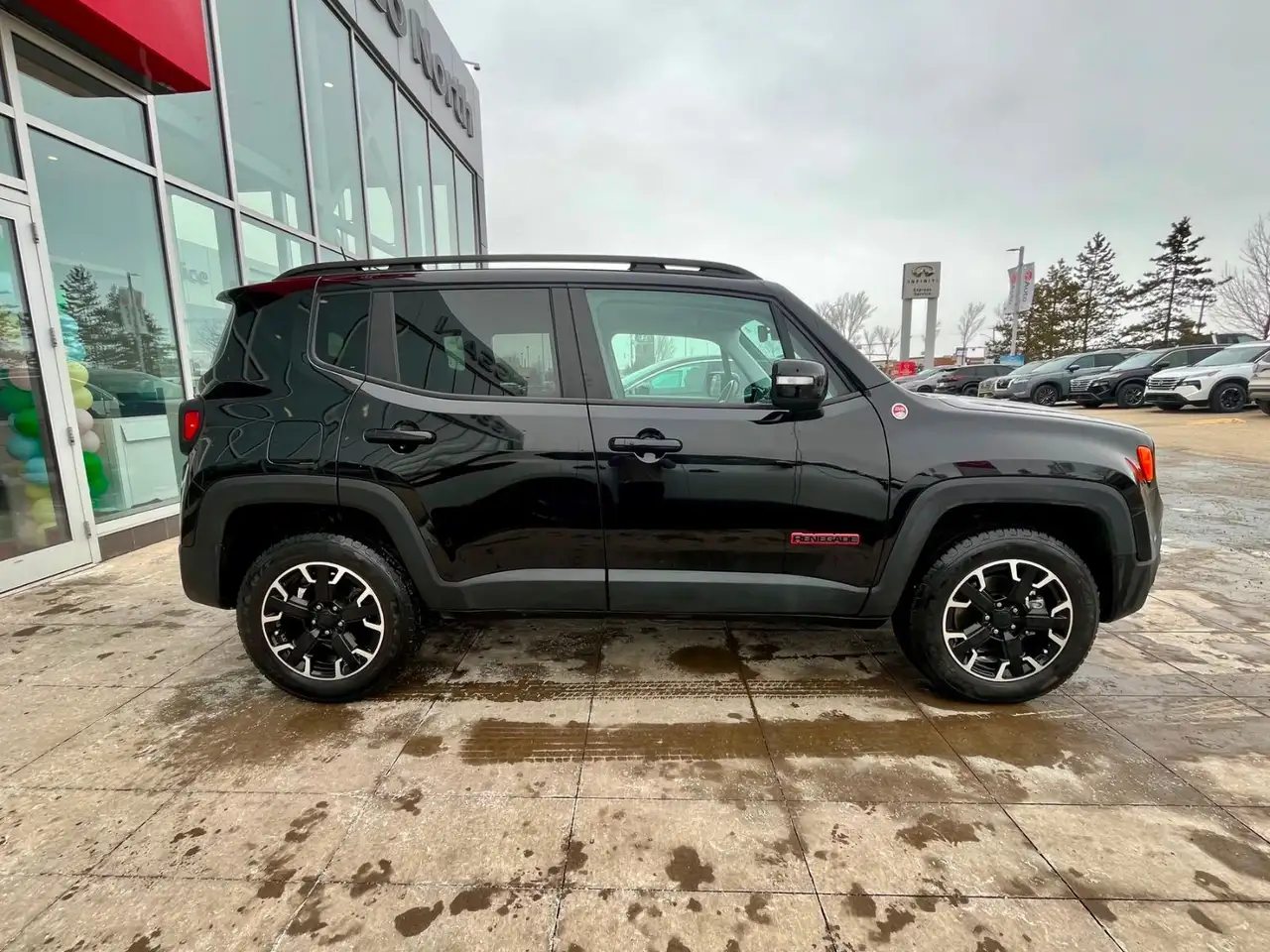 Jeep Renegade снимка Jeep Renegade