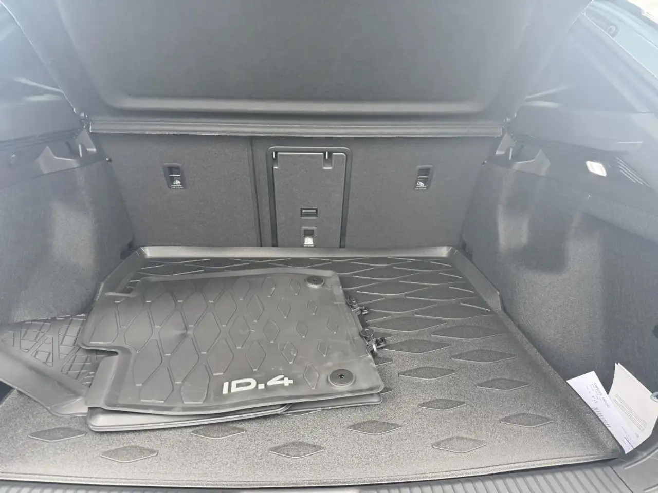 Volkswagen ID.4 снимка Volkswagen ID.4