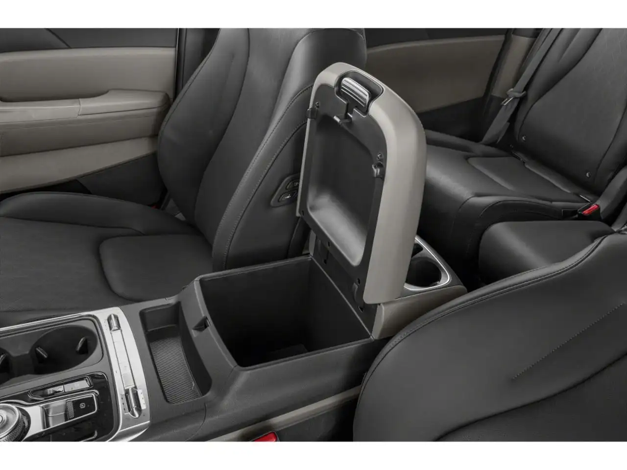 Kia Carnival photo Kia Carnival