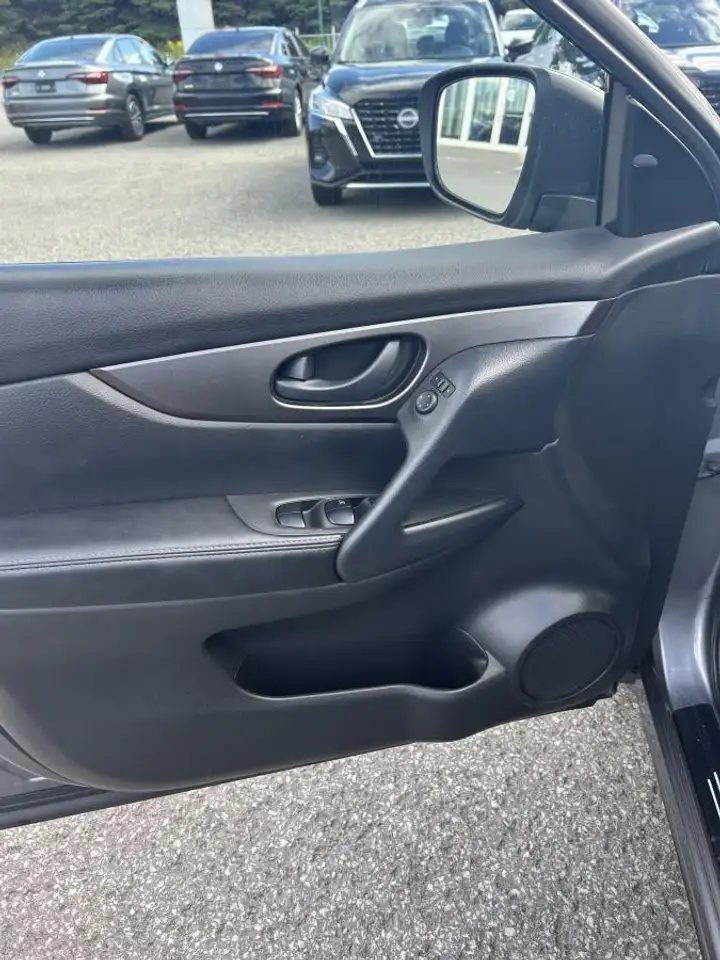Nissan Qashqai снимка Nissan Qashqai