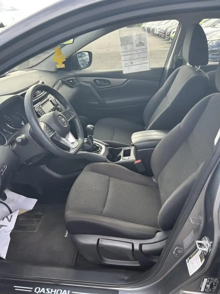 Nissan Qashqai снимка Nissan Qashqai