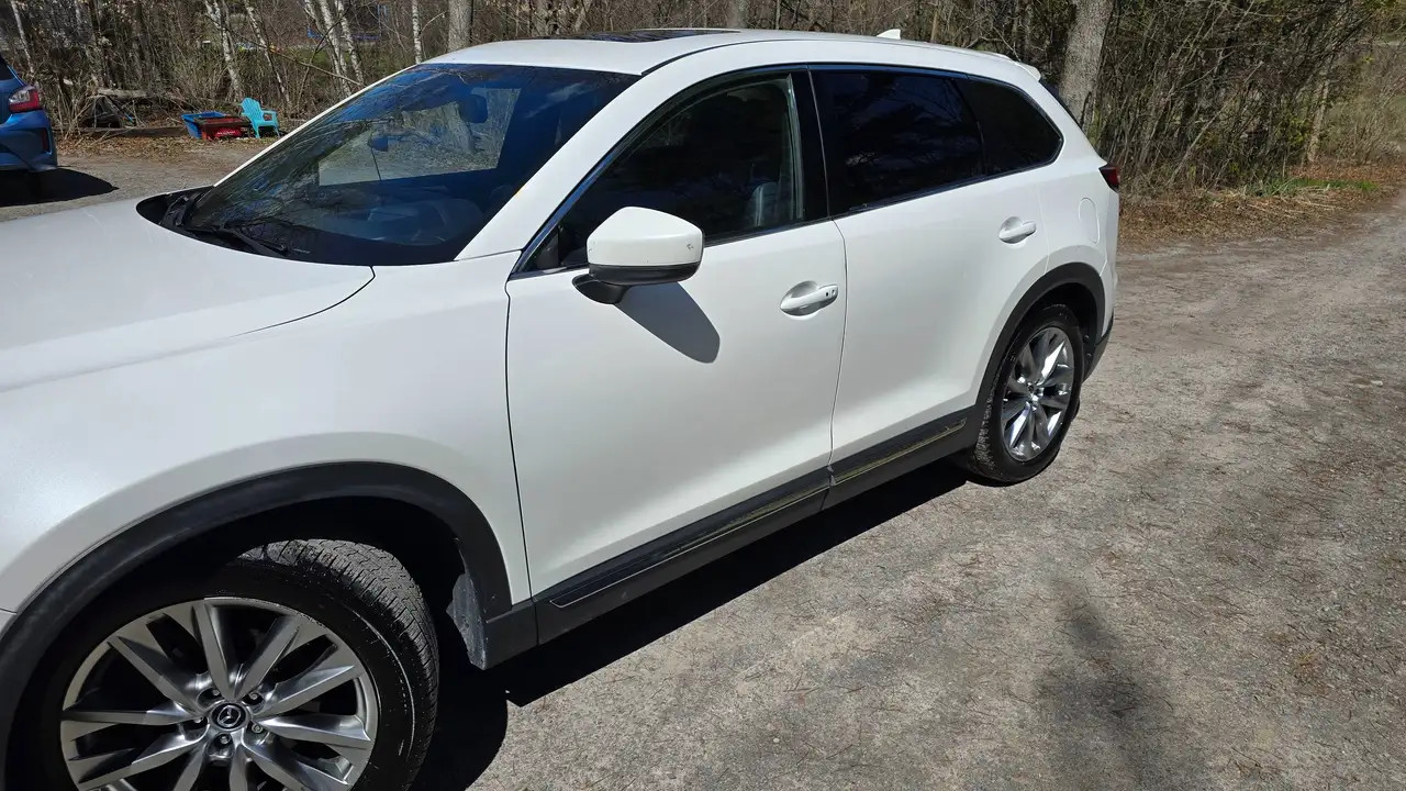 Mazda CX-9 снимка Mazda CX-9