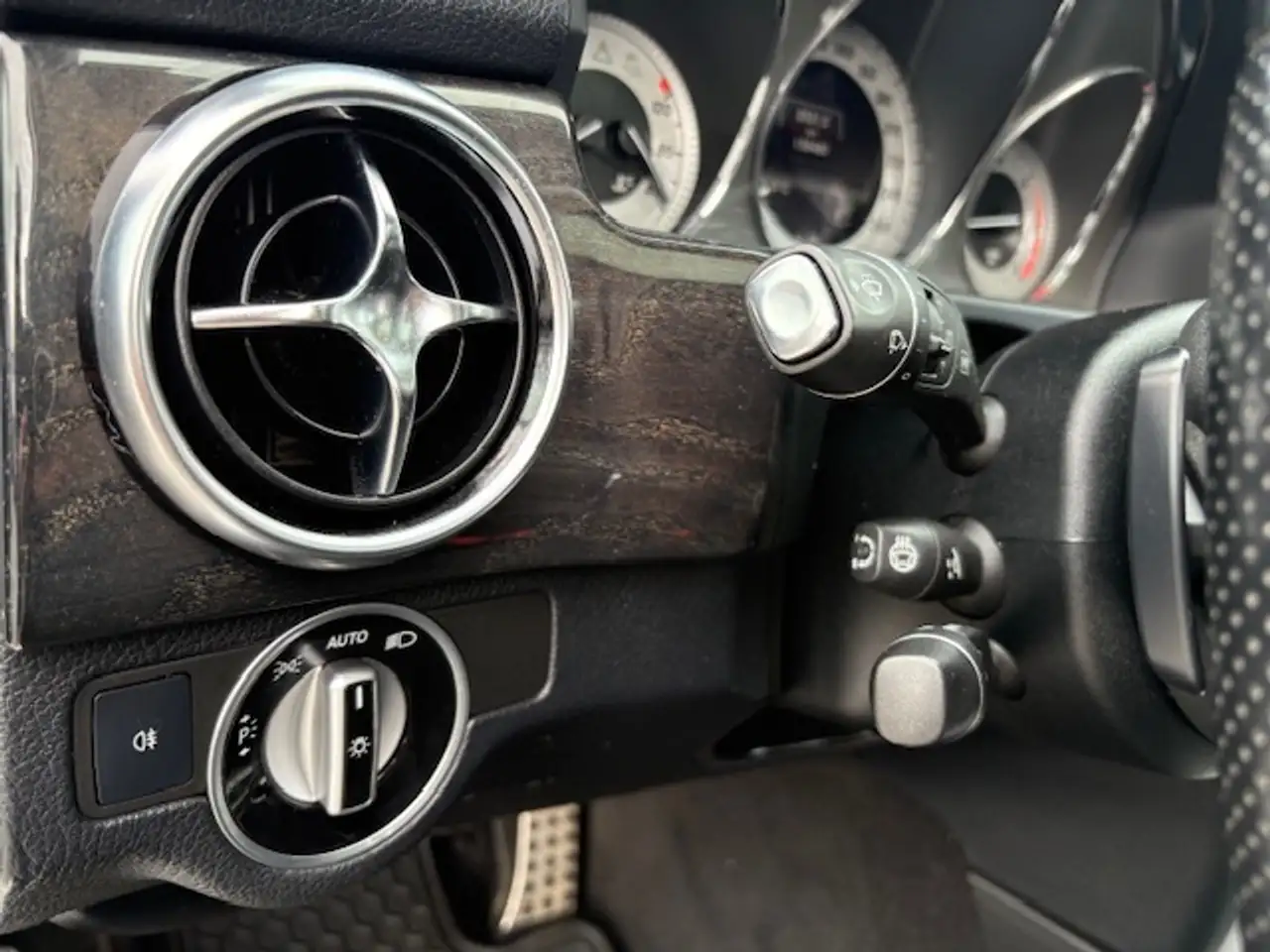 Mercedes-Benz GLK-Class photo Mercedes-Benz GLK-Class