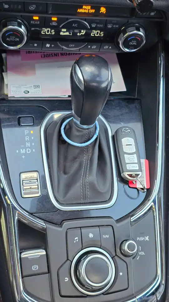 Mazda CX-9 снимка Mazda CX-9