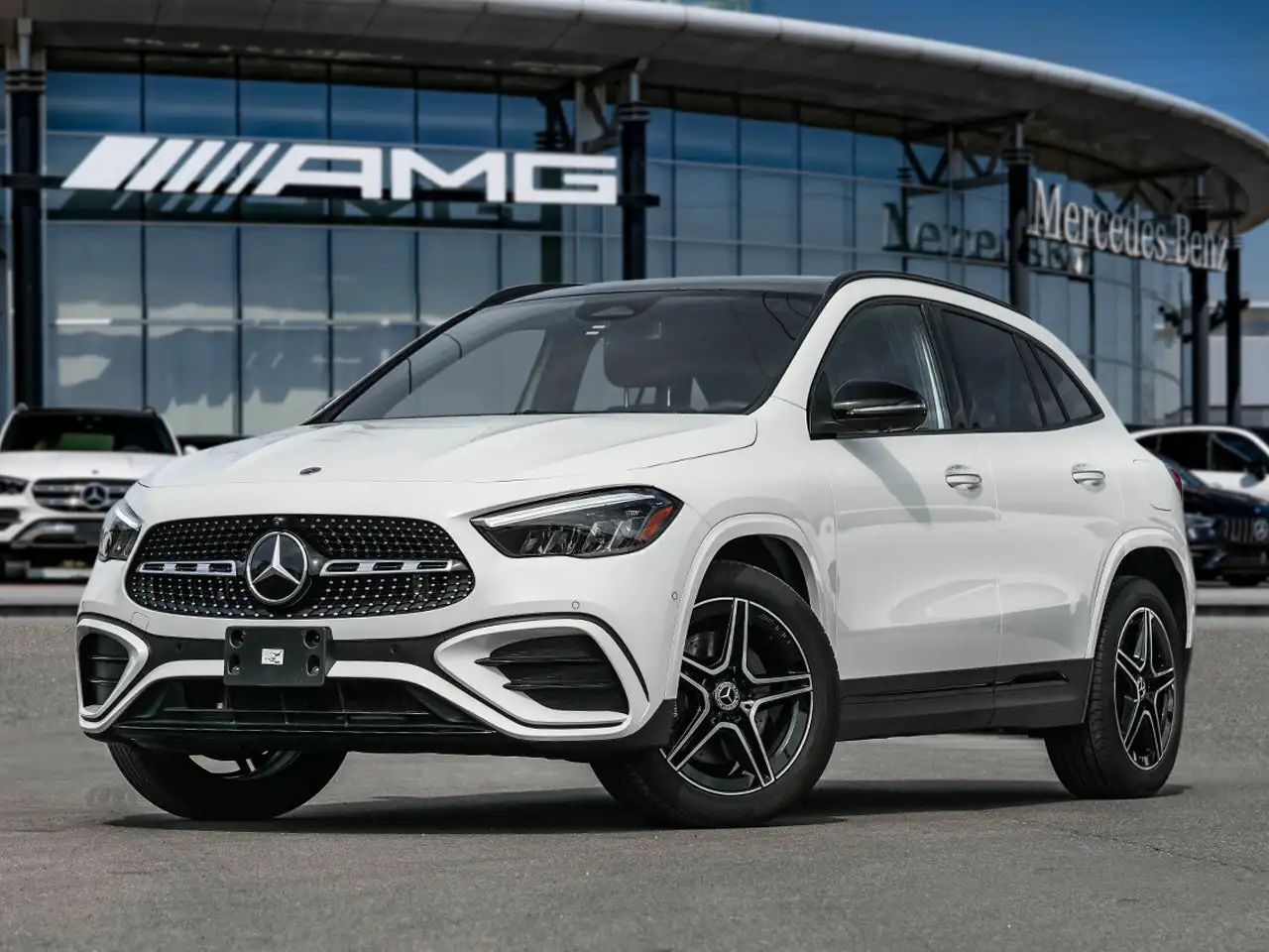 Mercedes-Benz GLA снимка Mercedes-Benz GLA