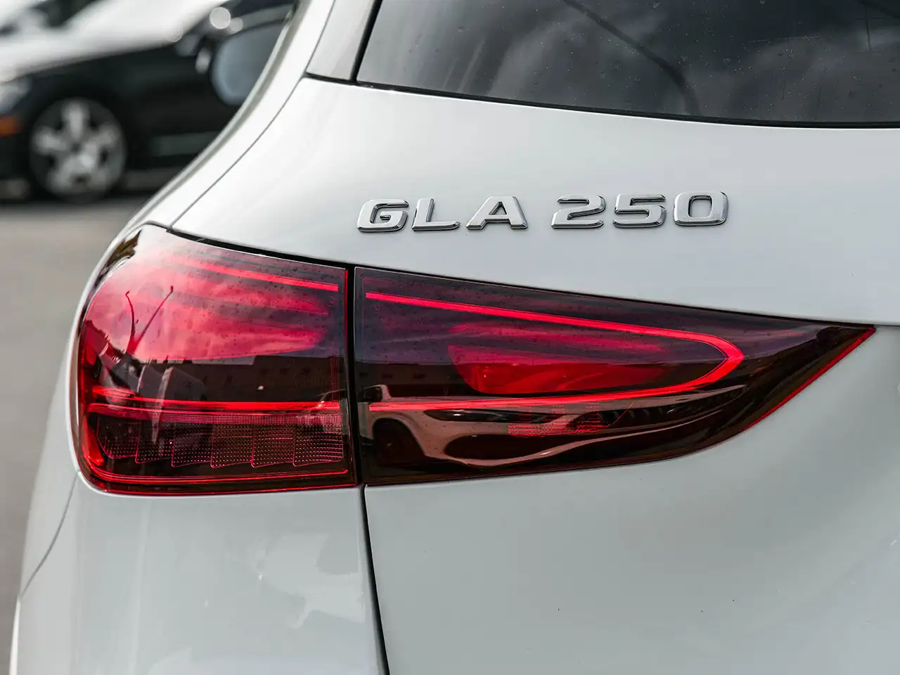 Mercedes-Benz GLA снимка Mercedes-Benz GLA