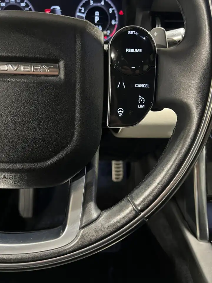 Land Rover Discovery Sport снимка Land Rover Discovery Sport