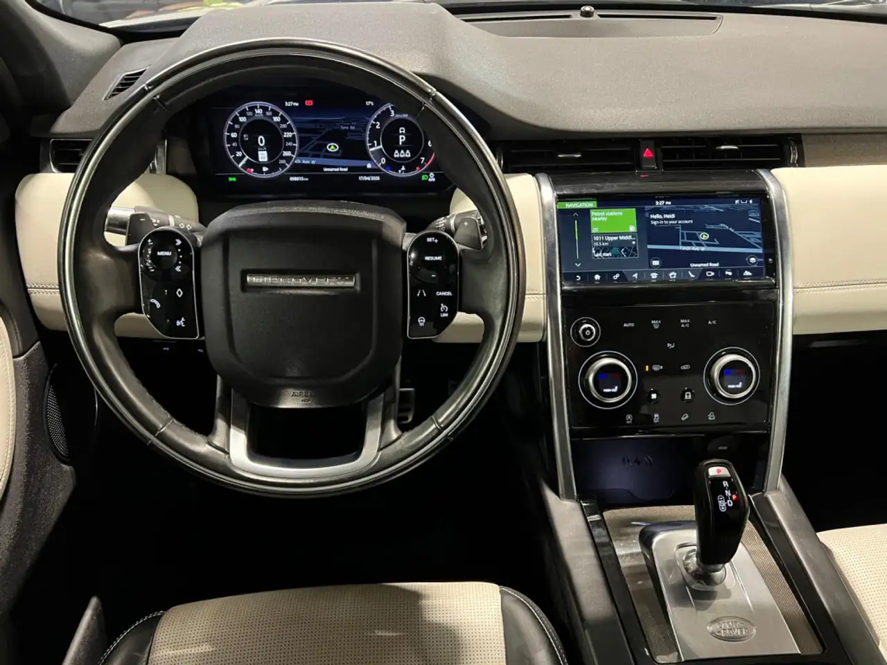 Land Rover Discovery Sport снимка Land Rover Discovery Sport