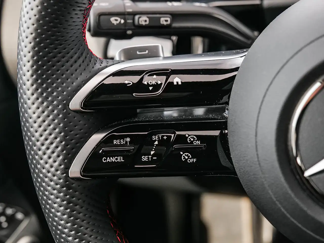 Mercedes-Benz GLA снимка Mercedes-Benz GLA